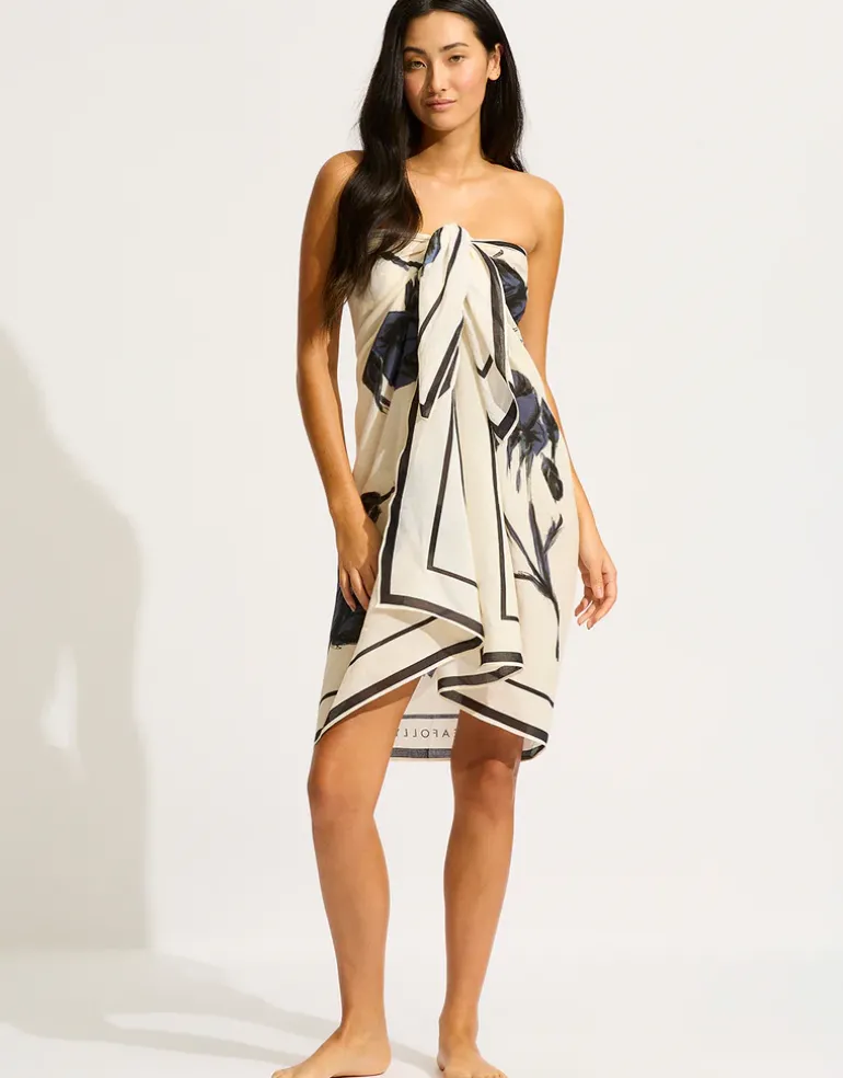 Rococo Sarong - Black