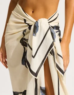 Rococo Sarong - Black